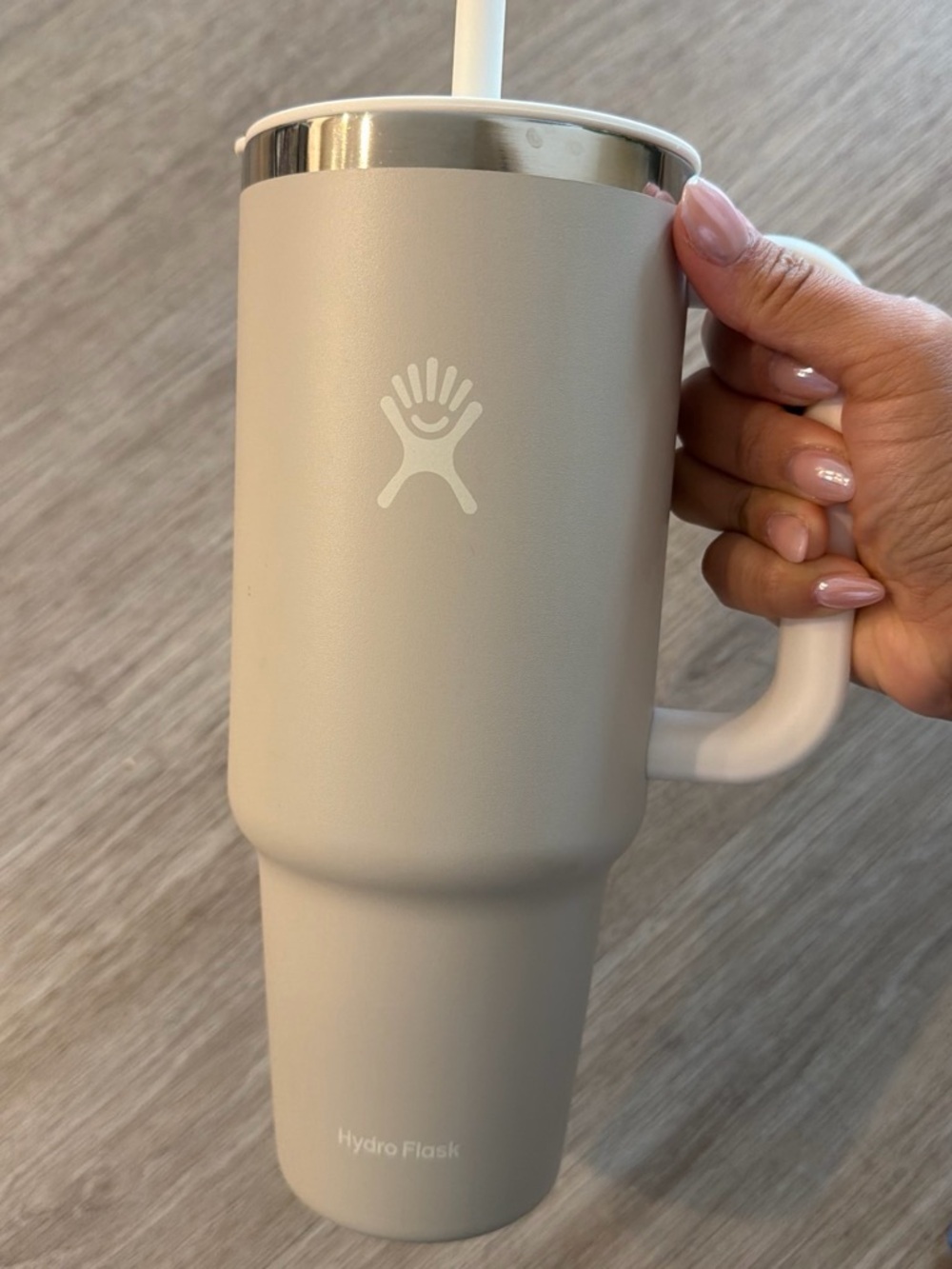 Hydro Flask Tall Tumbler with Handle in Light Beige